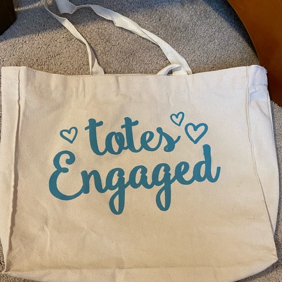 Tote - Picture 1 of 1